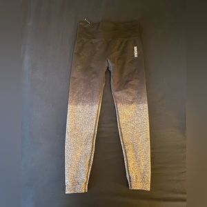 Gymshark  Womens Adapt Black Gray Ombre Leggings Size Medium